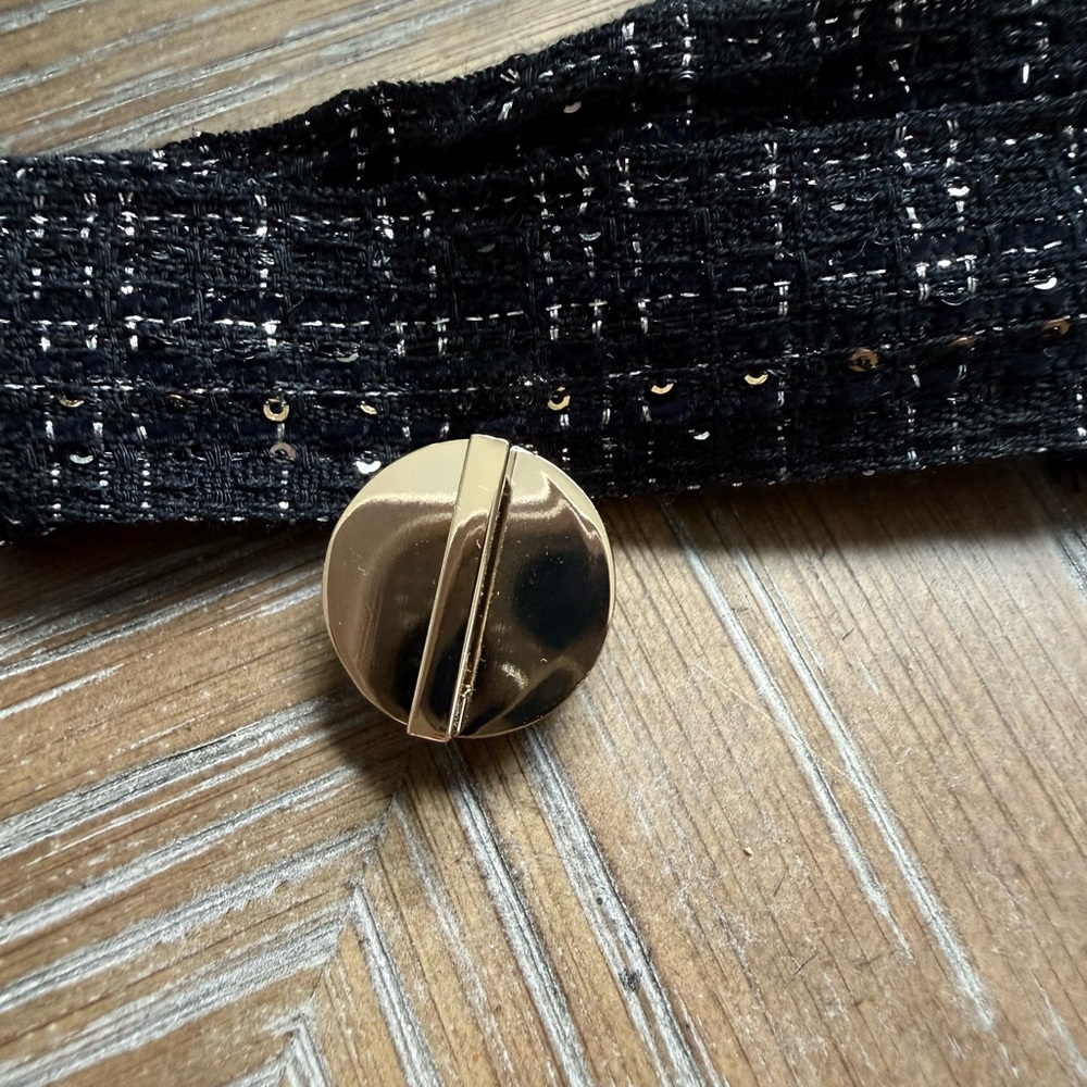 Authentic Chanel Holiday Charm and ribbon limited edition 2025 - Picture 6 of 7